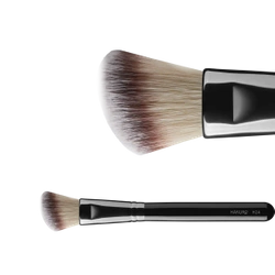 H24 Angled Cheek Contour Brush