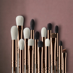 Spojrzenie PRO, zestaw pędzli