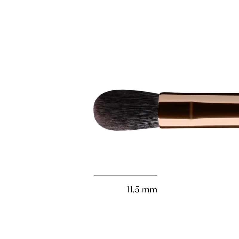 J624 a mini, flattened blending brush