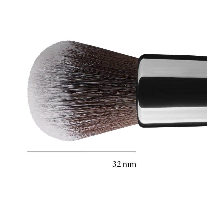 H53 Foundation Brush